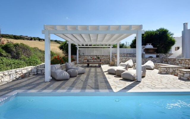 Amalgam Homes Paros