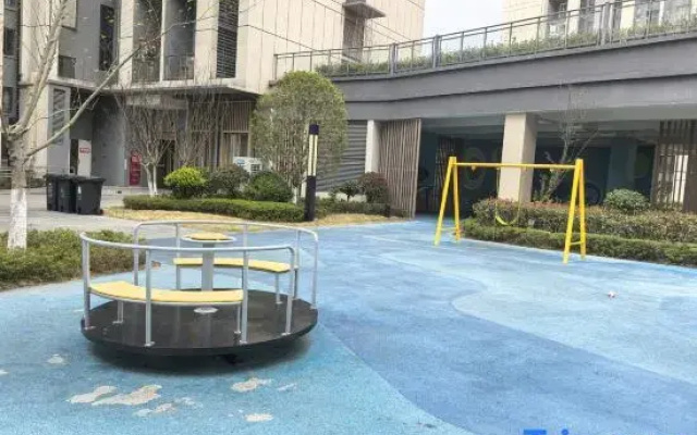 Guanhai Qingqi Homestay (Qionghai 17 Degrees)