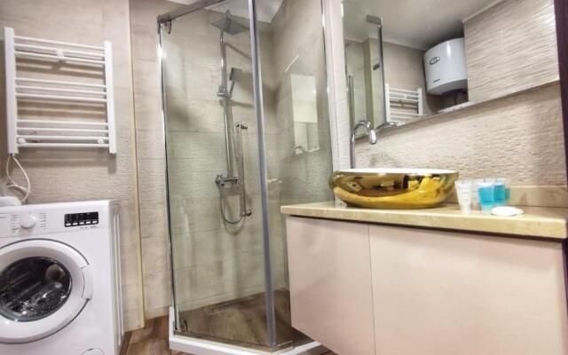 Leo Group Apartment 13-270 Sunrise Batumi