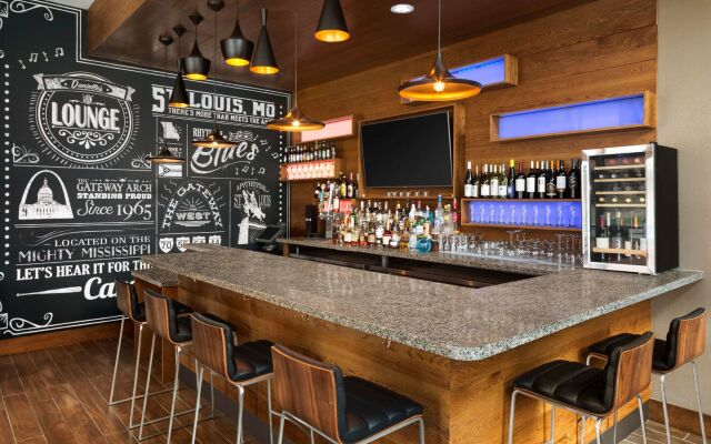 Hampton Inn & Suites Clayton/St. Louis-Galleria Area