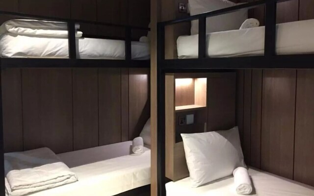 PODZzz Suites @ Aeropod / K1-05-12
