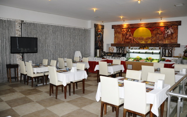 Ranax Hotel