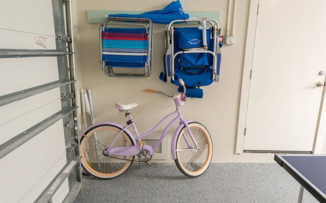 Azure Beach House Apartment 3