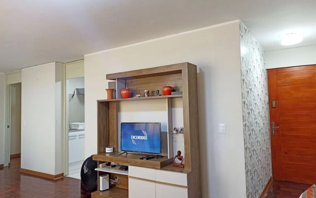 Eral Apartments Country Club