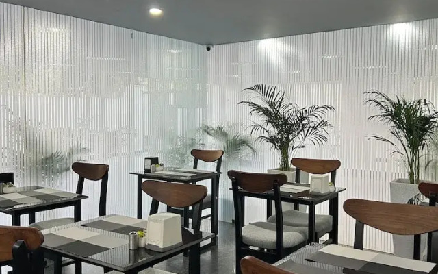 BedChambers Serviced Apartment, Golf Course, Gurgaon