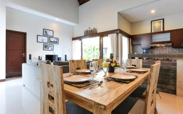 Family three bed room neil villa private pool