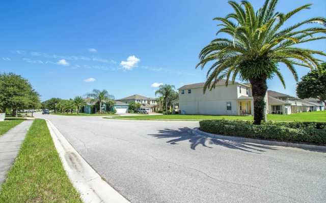 Crofton Springs House 4 Bedroom