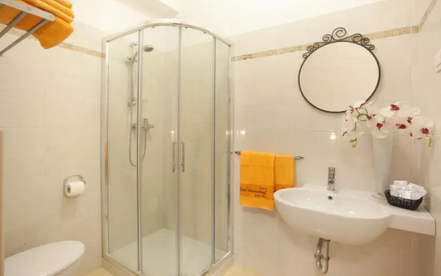 Hotel International