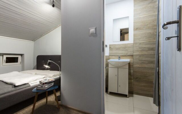 3 Bros' Hostel Cieszyn