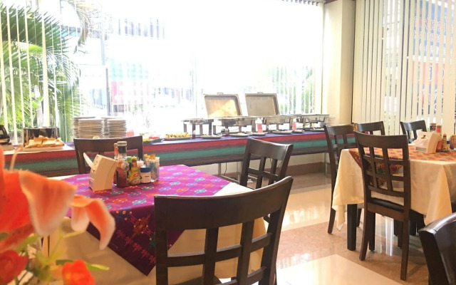 Sripet Hotel
