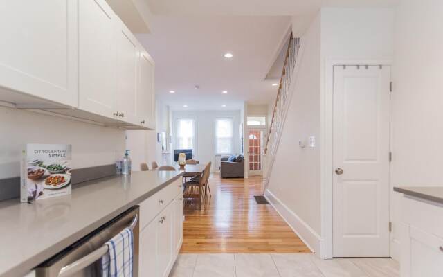 2342 Catharine