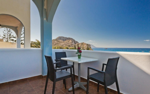 Montemar Studios & Apartments
