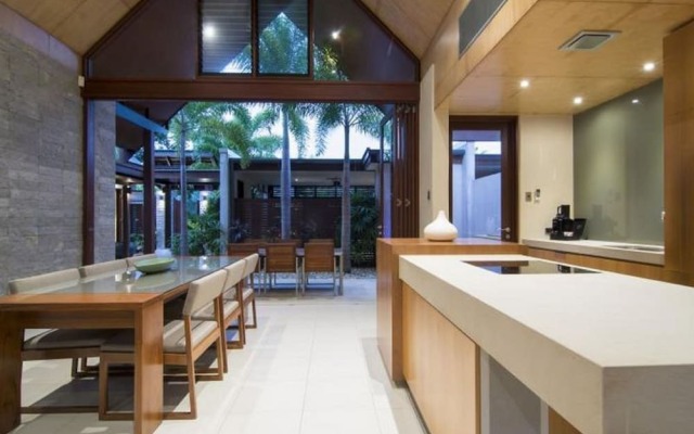 Niramaya Port Douglas 3 and 4 Bedroom Villas