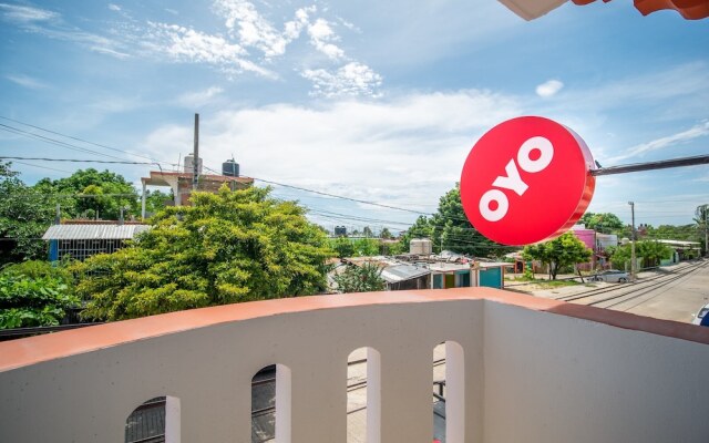 OYO Hotel Arena Surf