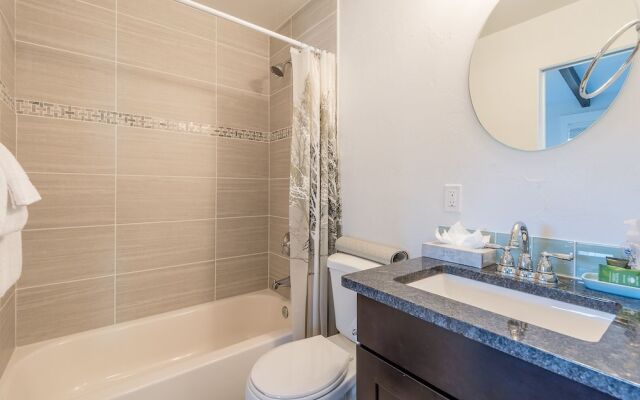 Four Seasons #4 - 2 Br Condo