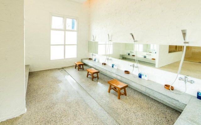Laemtong Serviced Apartment