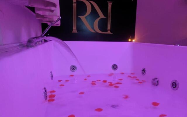 Royalty Rooms & Spa