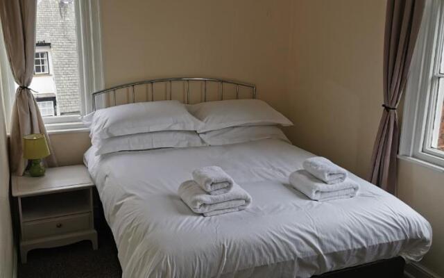 Westmount 1st North Apt