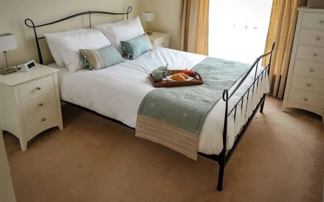 Select Serviced Accommodation - Gweal Place