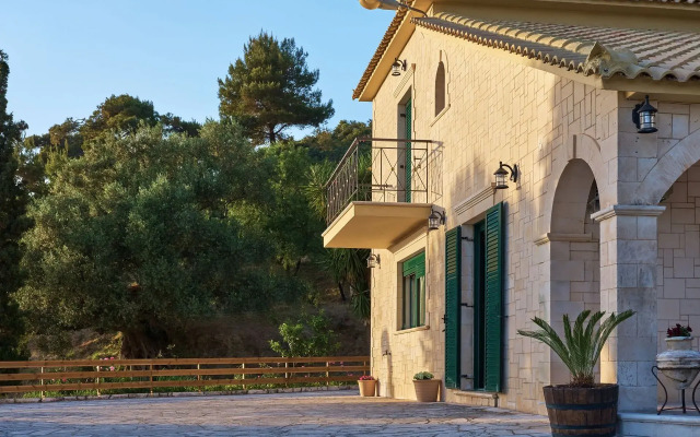 Villa Kanalos