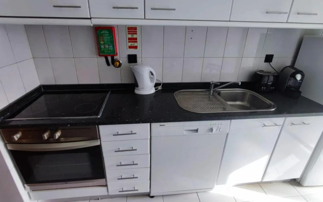 Guesthouse Metro Station