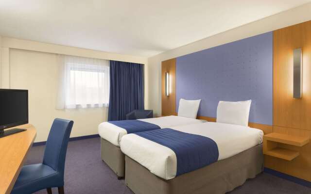 Ramada by Wyndham London North M1