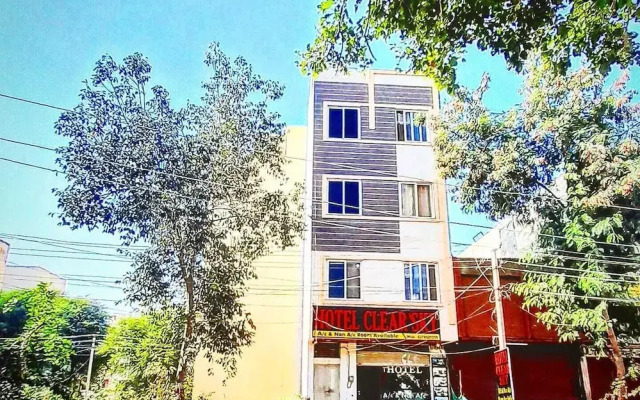 Hotel Clear Sky Udaipur
