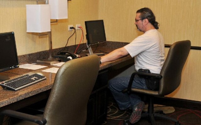 Holiday Inn Express & Suites Clinton by IHG