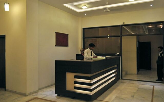 Hotel Kamran Palace