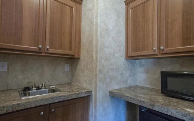 Cuero Oilfield Housing