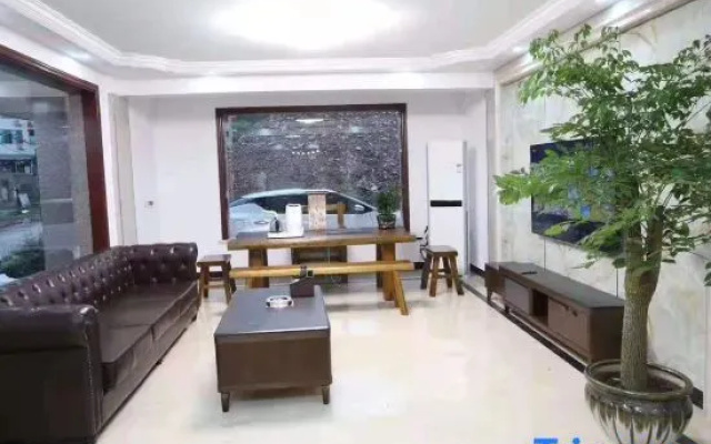 Yueqing 168 Hotel