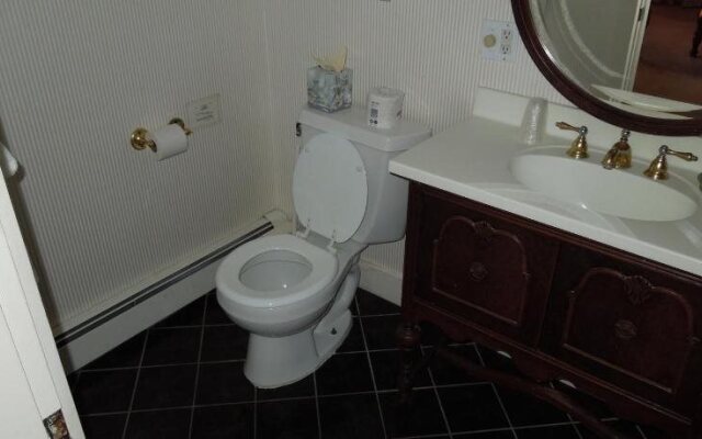 Clarkeston Inn