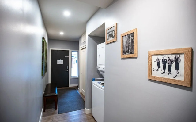 Al's Escape by Revelstoke Vacations