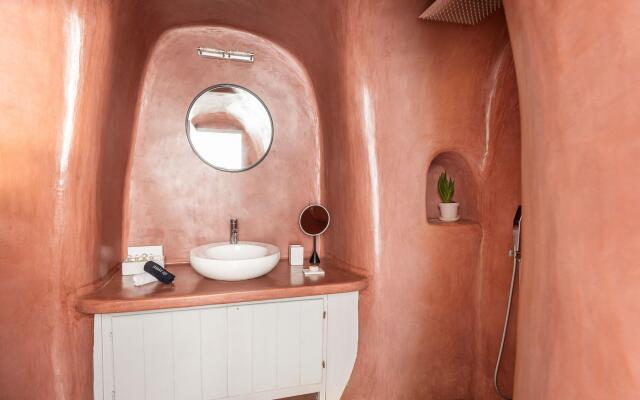 Danae Suites Santorini