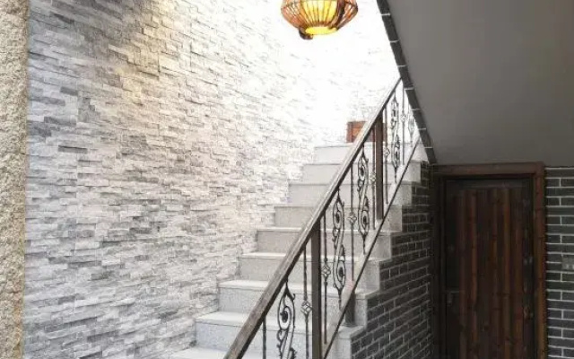 Yiyuanshu Homestay (Dalian Jinshitan)