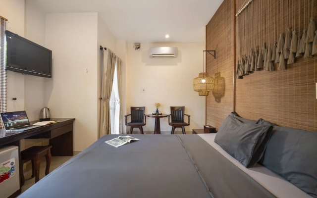 Rustic Hotel Danang