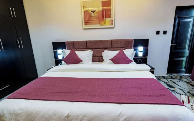 Roston Hotels