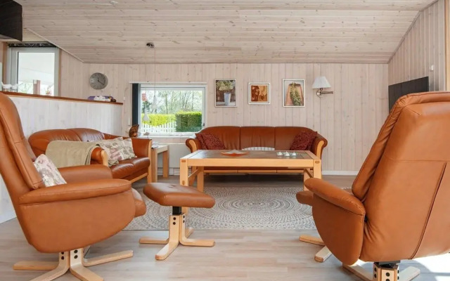 8 Person Holiday Home in Hejls-by Traum