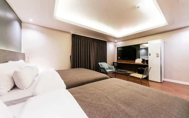 Asome Hotel