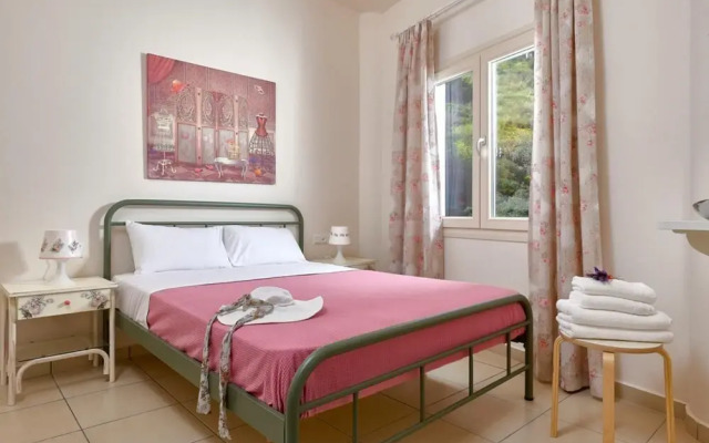 Cozy Vintage Style sea View Apartment Shared Pool