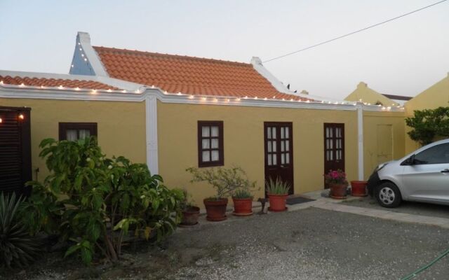 Eco Living Aruba