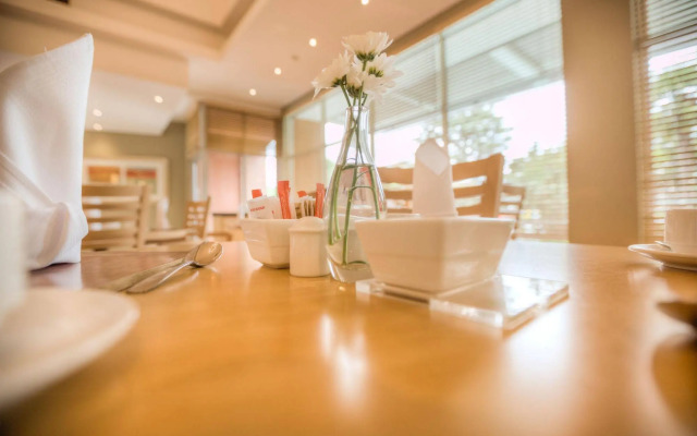 Road Lodge Sandton Grayston Drive