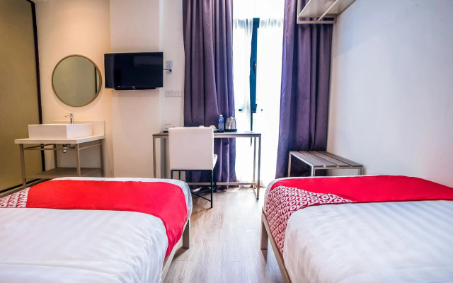 OYO 89576 Mokka Hotel