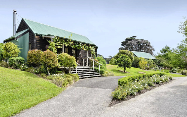Vineyard Cottages