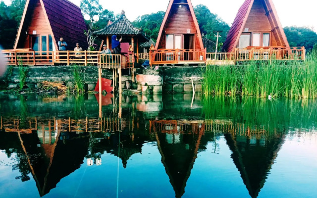 Astradana Hotel & Restaurant