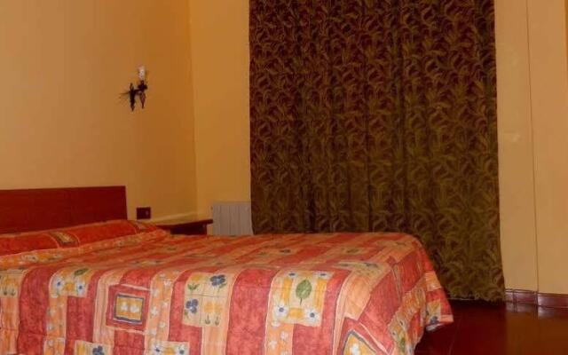 Hostal GC Ciudad Encantada