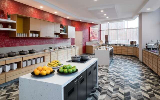Hyatt Place Tempe / Phoenix / University