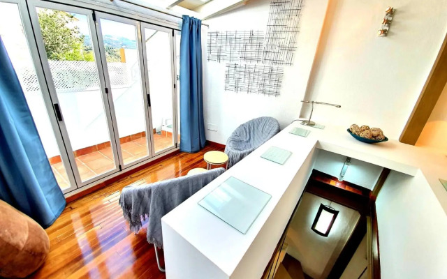 Almocabar Luxury Apartment