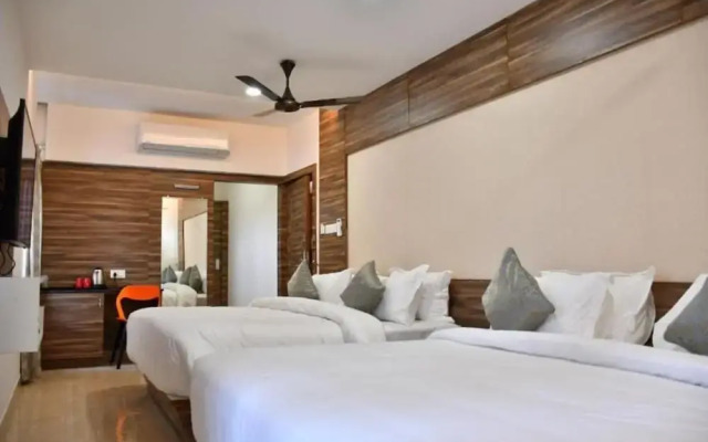Hotel Adhikrishna Arcade