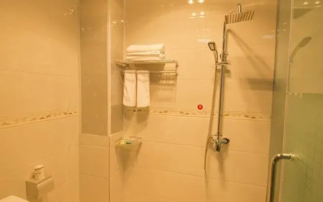 LV QI Hotel